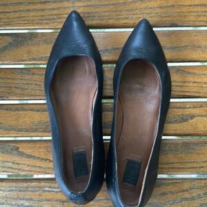 FRYE flats